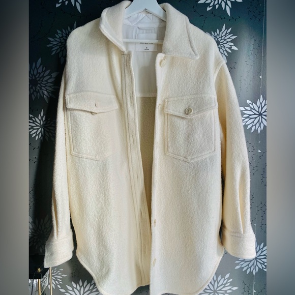 Aritzia merino-wool shacket - Picture 2 of 4